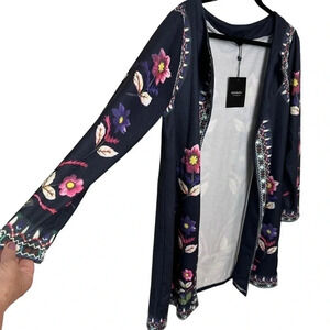 JustFashionNow XL black floral open hip length‎ boho cardigan